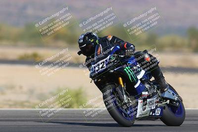 media/Nov-12-2023-SoCal Trackdays (Sun) [[5d1fba4e7d]]/Turn 14 (1035am)/